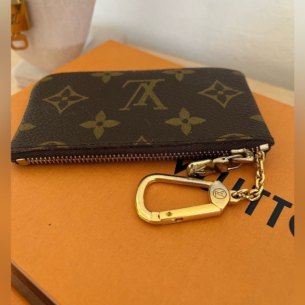 Louis Vuitton Monogram Key Cles Circa 1986 Vintage Authenticity Guaranteed - Picture 4 of 10
